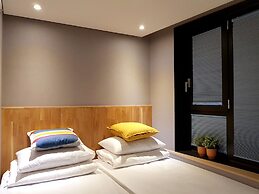 Hostel CLEO Seoul Hongdae