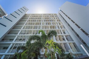 Lanai Riverside Apartments