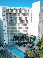 Lanai Riverside Apartments