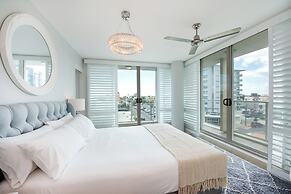 Lanai Riverside Apartments