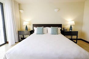 Crocs Resort & Casino