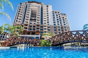 Crocs Resort & Casino