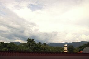 Crocs Resort & Casino