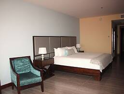 Crocs Resort & Casino