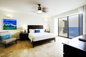 Crocs Resort & Casino