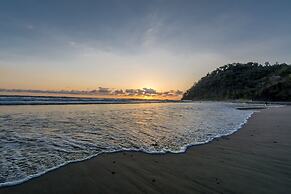 Crocs Resort & Casino