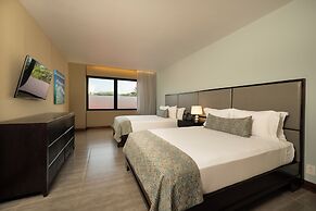 Crocs Resort & Casino