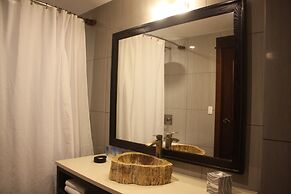 Crocs Resort & Casino