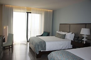 Crocs Resort & Casino