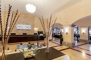 Crocs Resort & Casino