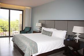 Crocs Resort & Casino