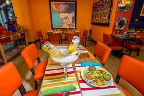 Crocs Resort & Casino