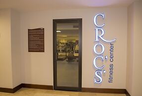 Crocs Resort & Casino