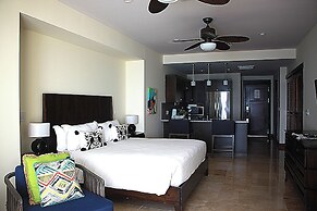 Crocs Resort & Casino