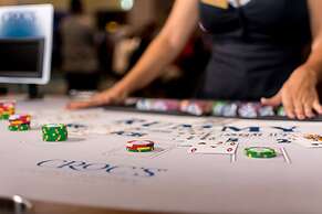 Crocs Resort & Casino