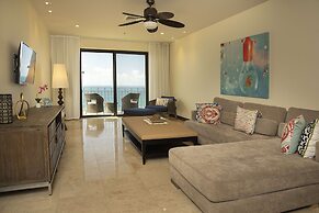 Crocs Resort & Casino