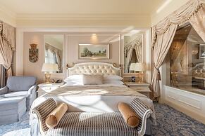 The Castle Hotel, a Luxury Collection Hotel, Dalian