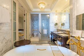 The Castle Hotel, a Luxury Collection Hotel, Dalian