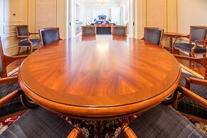 The Castle Hotel, a Luxury Collection Hotel, Dalian