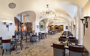 The Castle Hotel, a Luxury Collection Hotel, Dalian