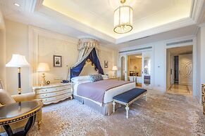 The Castle Hotel, a Luxury Collection Hotel, Dalian