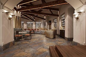 The Castle Hotel, a Luxury Collection Hotel, Dalian