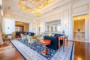 The Castle Hotel, a Luxury Collection Hotel, Dalian