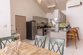 Las Canas Beach Retreat