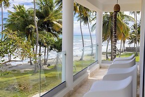 Las Canas Beach Retreat