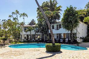 Las Canas Beach Retreat