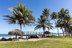 Las Canas Beach Retreat