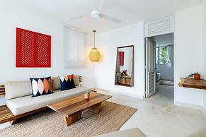 Las Canas Beach Retreat