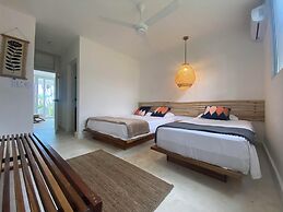 Las Canas Beach Retreat