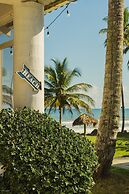 Las Canas Beach Retreat