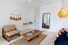 Las Canas Beach Retreat