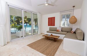 Las Canas Beach Retreat