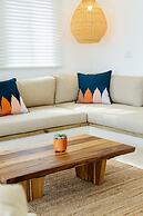 Las Canas Beach Retreat