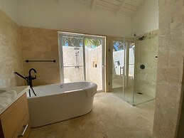 Las Canas Beach Retreat