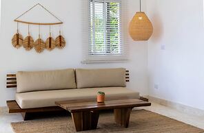 Las Canas Beach Retreat