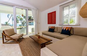 Las Canas Beach Retreat