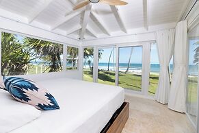 Las Canas Beach Retreat