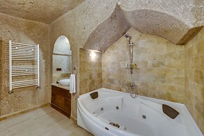 El Puente Cave Hotel