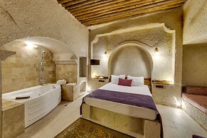 El Puente Cave Hotel
