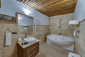 El Puente Cave Hotel