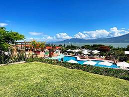 Mama Chuy Hotel & Villas