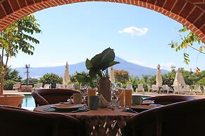 Mama Chuy Hotel & Villas