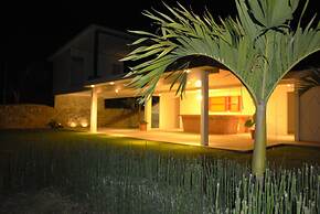 Mama Chuy Hotel & Villas