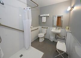 Wasaga Riverdocks Hotel Suites