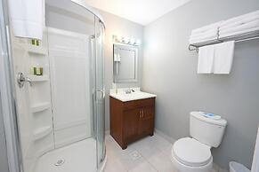Wasaga Riverdocks Hotel Suites