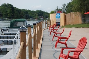 Wasaga Riverdocks Hotel Suites